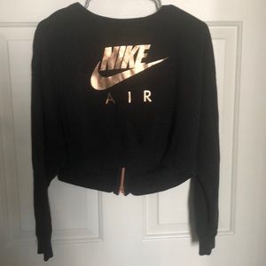 Nike Cropped Sweater